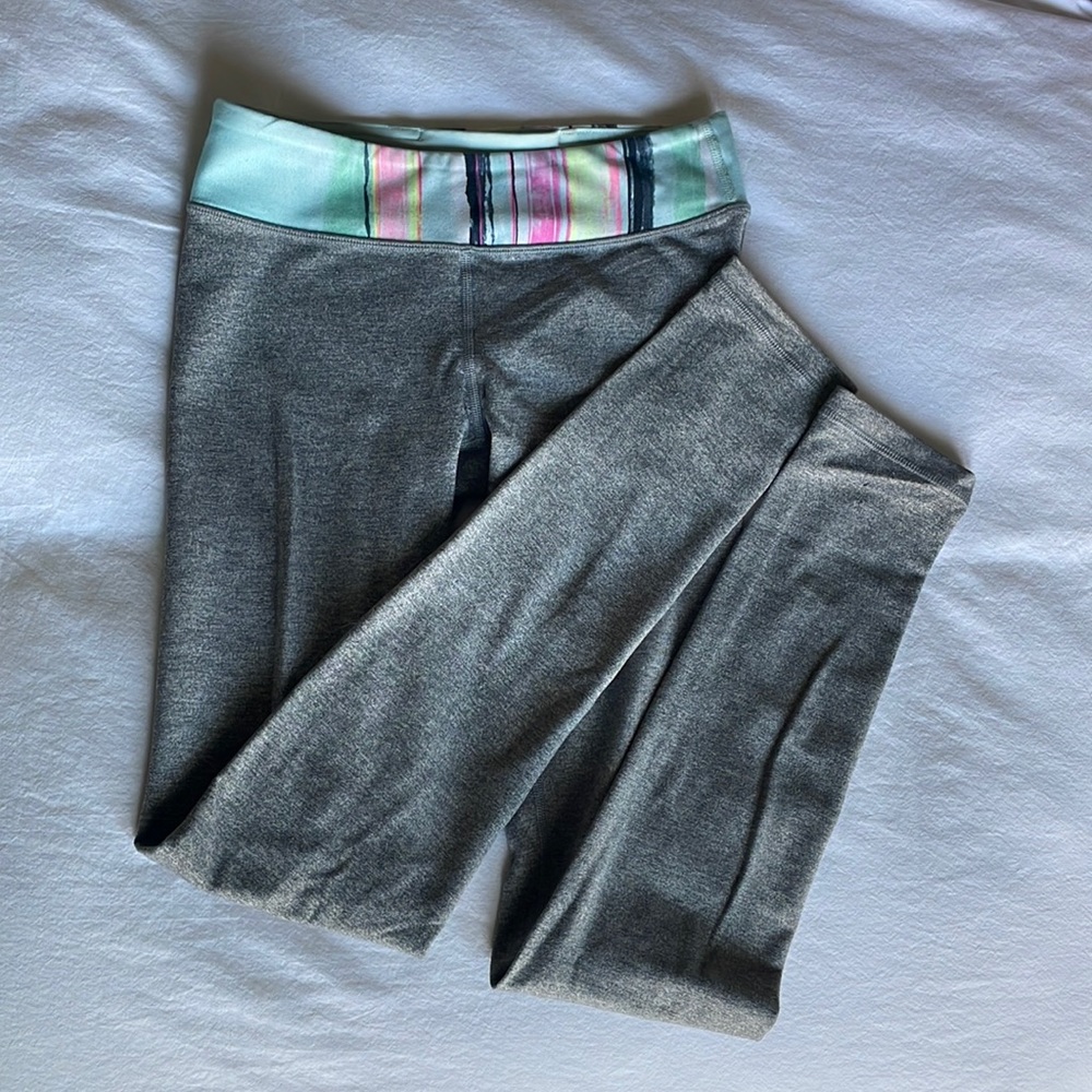 Ivivva by lululemon girls grey leggings. Size 10.